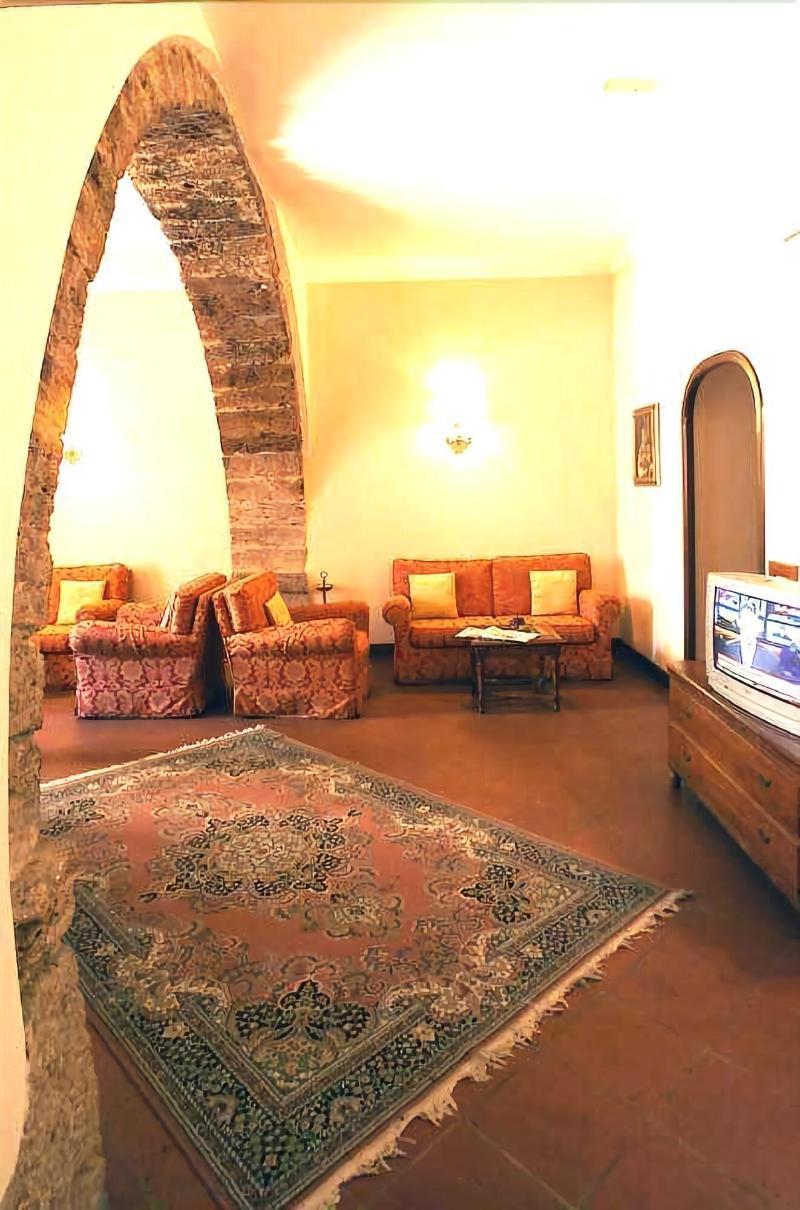 Hotel&Ristorante Miramonti Palazzo Storico Rieti Dış mekan fotoğraf