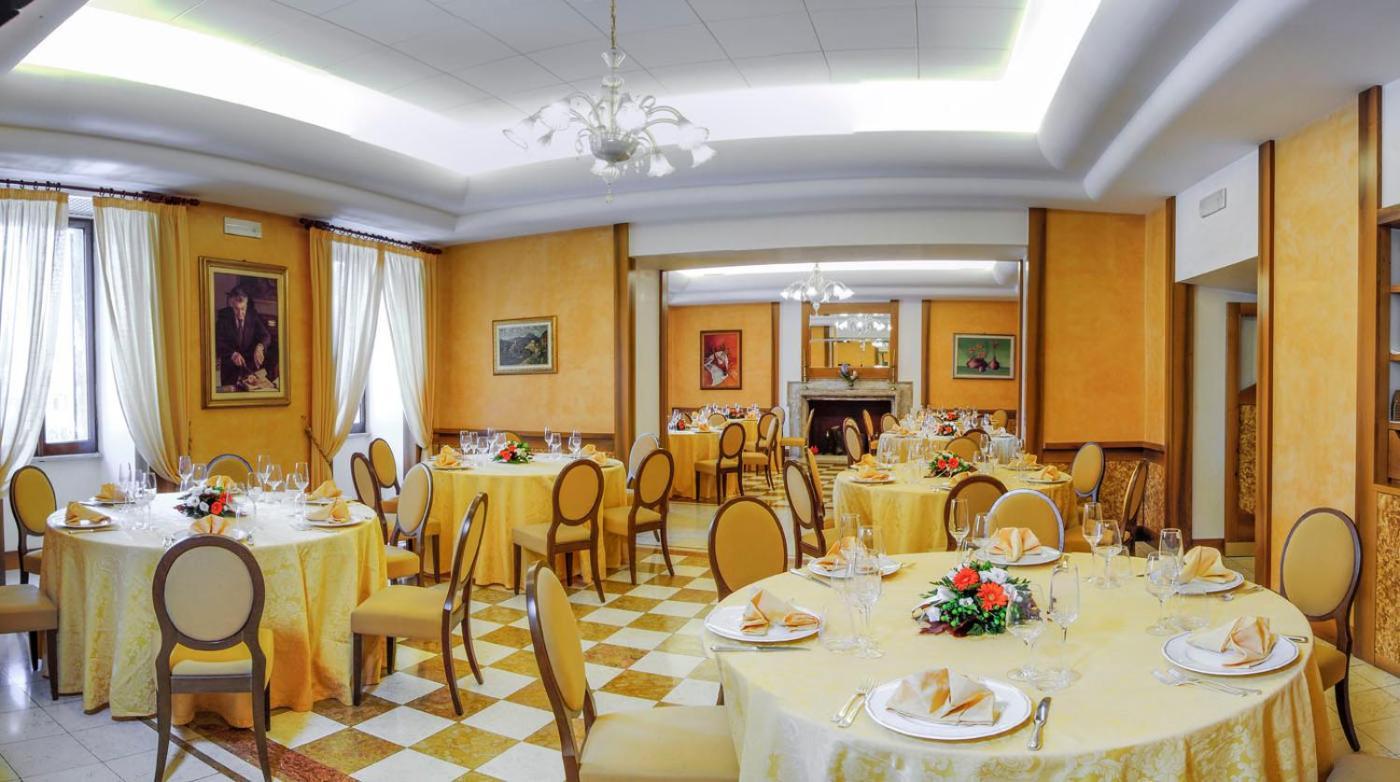 Hotel&Ristorante Miramonti Palazzo Storico Rieti Dış mekan fotoğraf