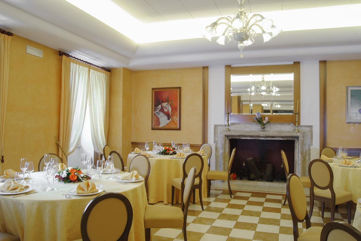 Hotel&Ristorante Miramonti Palazzo Storico Rieti Dış mekan fotoğraf